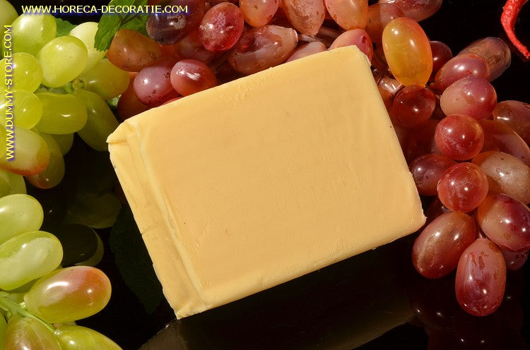 Boter,250 gram stuk - 11x9x4 cm dummy - imitatie - namaak