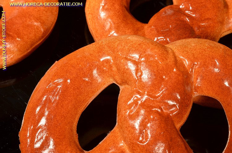 Krakeling, 3 stuks - 120 x 100 mm - brooddummy imitatie namaak